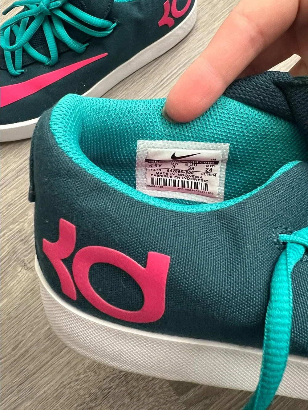 Nike eye catching